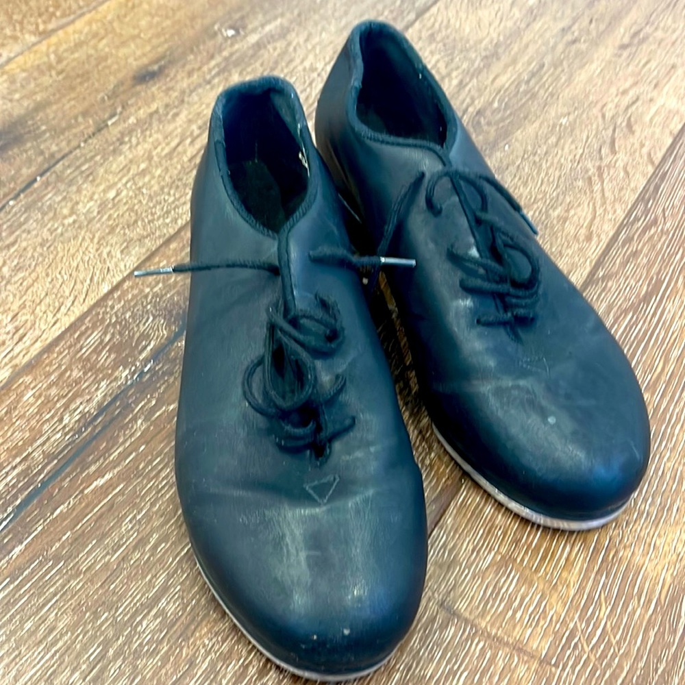 Girls tap shoes